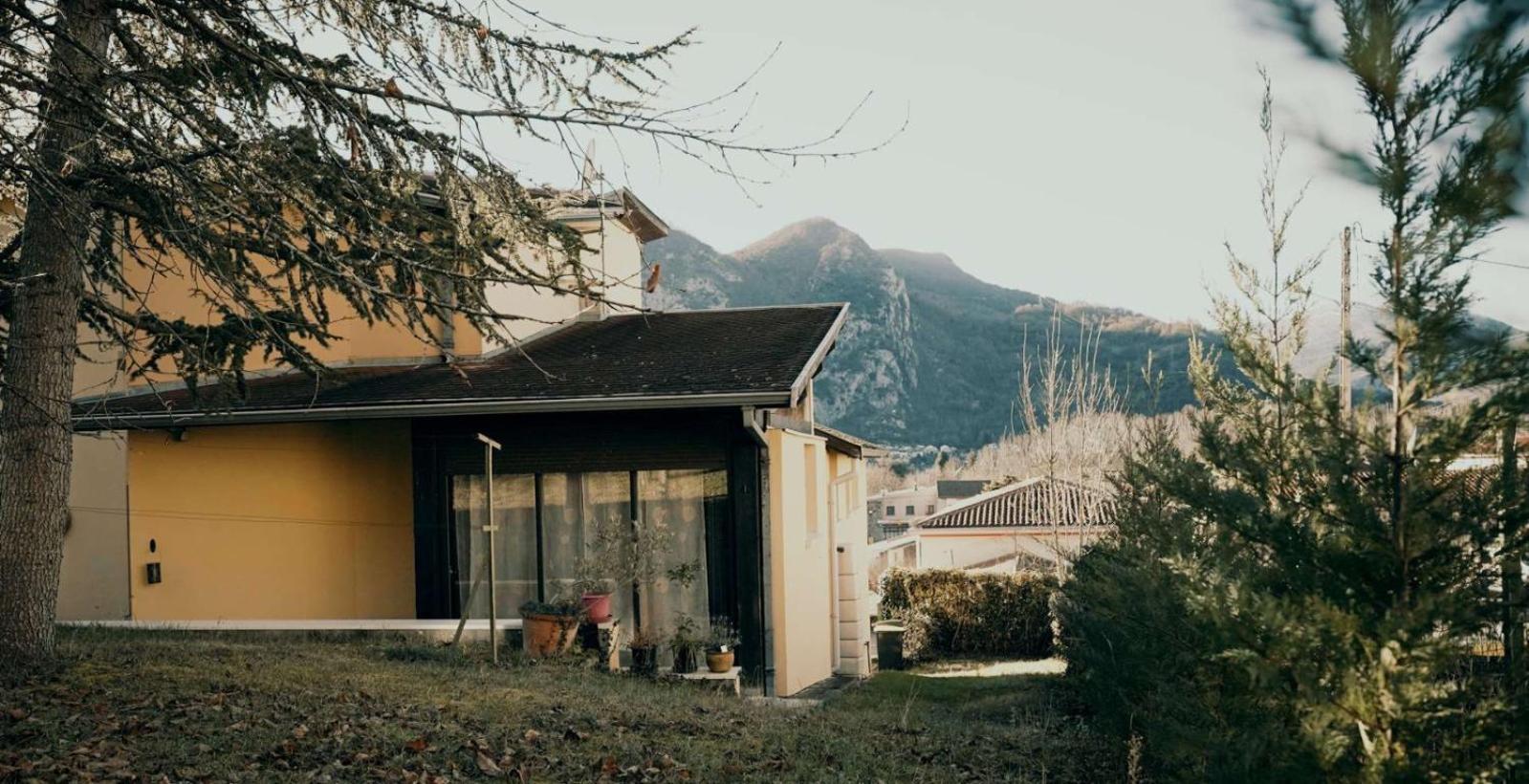 Le Nopal Bleu Appartement Tarascon-sur-Ariège Buitenkant foto